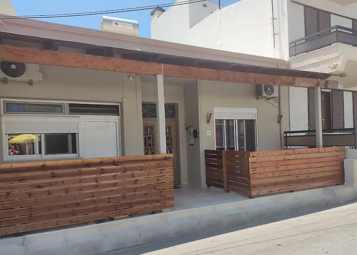 Nikolettas Traditional House 3*