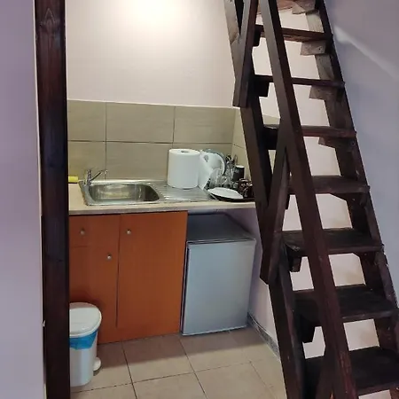 Nikolettas Traditional House 3*