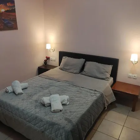 Πανσιόν Nikolettas Traditional House Παραδείσι